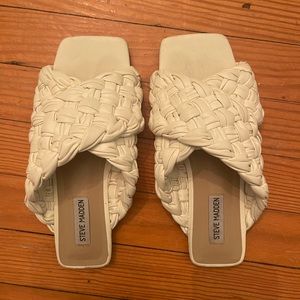 White Steve Madden sandals size 8 - pretty comfortable